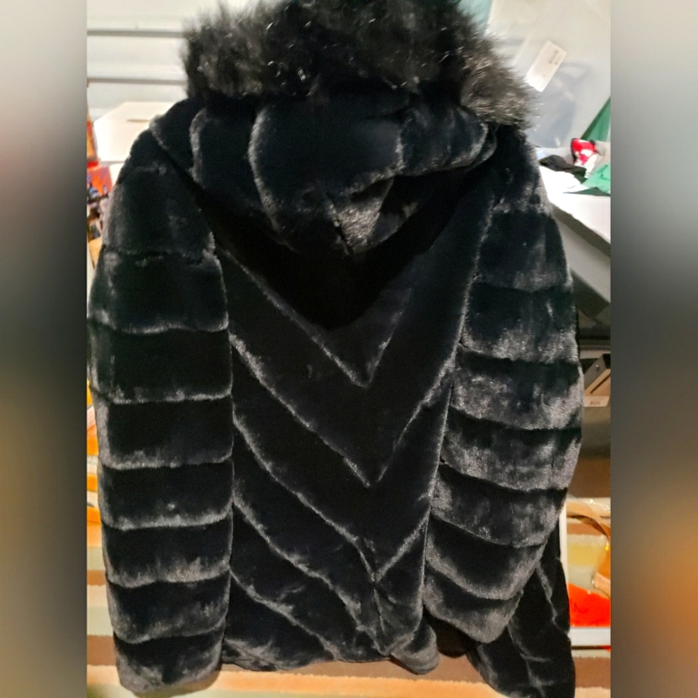 Calvin Klein Black Faux Fur Coat w hood XL